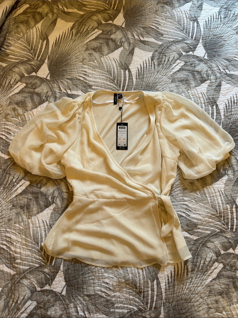 Vero Moda Women’s Wrap Blouse - Cream Puff Sleeve
